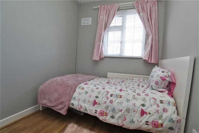 8 The Avenue, Mulhuddart Wood, Mulhuddart, Dublin 15