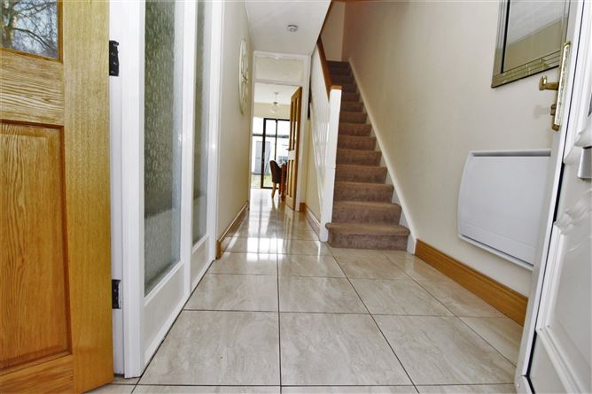 8 The Avenue, Mulhuddart Wood, Mulhuddart, Dublin 15