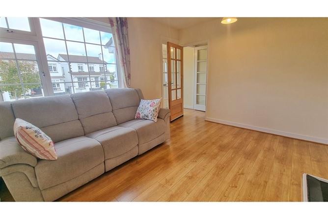 39 The Grove, Kingswood Heights, Kingswood, Dublin 24