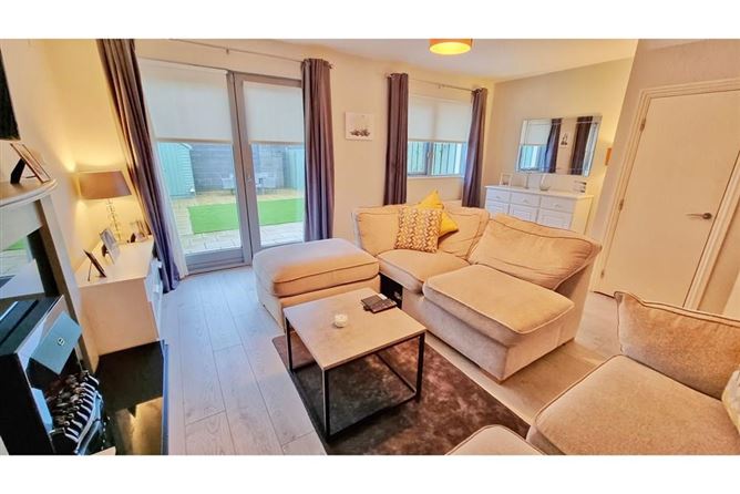 39 Hunters Court, Ballycullen, Dublin 24