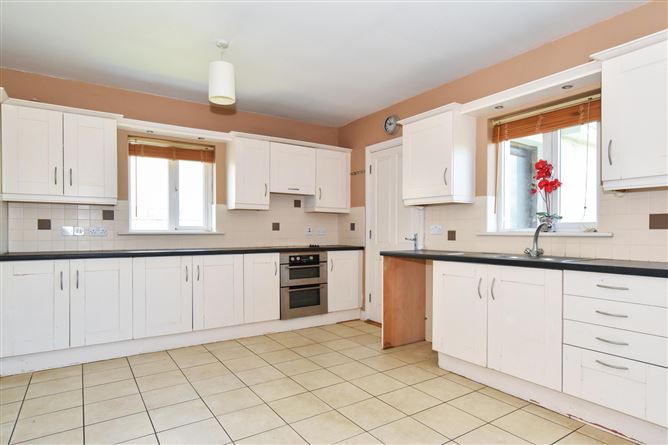 2 Castlegrounds, Cummer, Tuam, Co. Galway