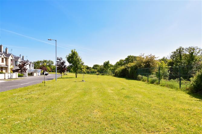 2 Castlegrounds, Cummer, Tuam, Co. Galway