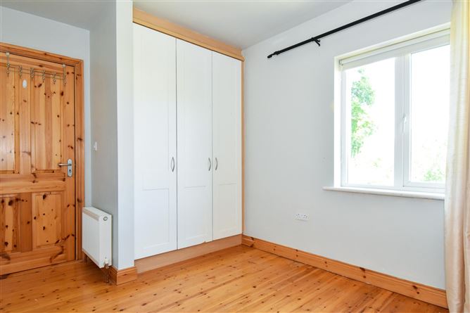 2 Castlegrounds, Cummer, Tuam, Co. Galway