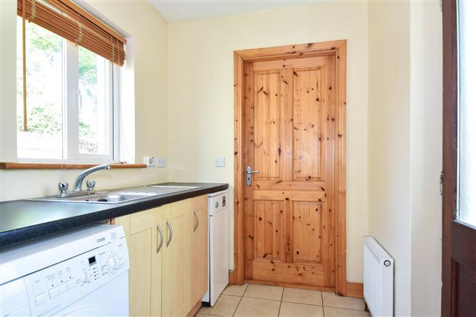 2 Castlegrounds, Cummer, Tuam, Co. Galway