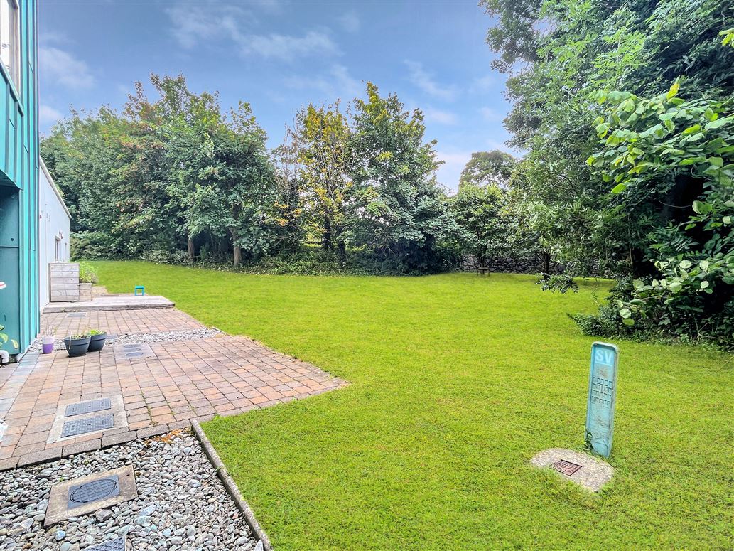 Apartment 1 Sailin, Wellpark, Galway