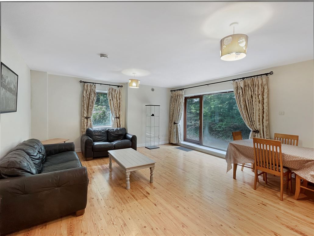 Apartment 1 Sailin, Wellpark, Galway