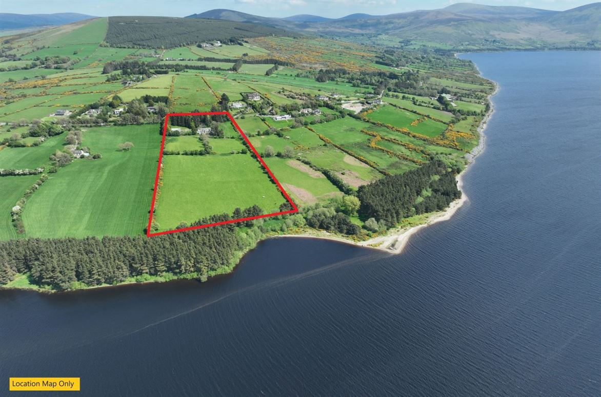 Cottage on c. 12 Acres, Blessington, Wicklow
