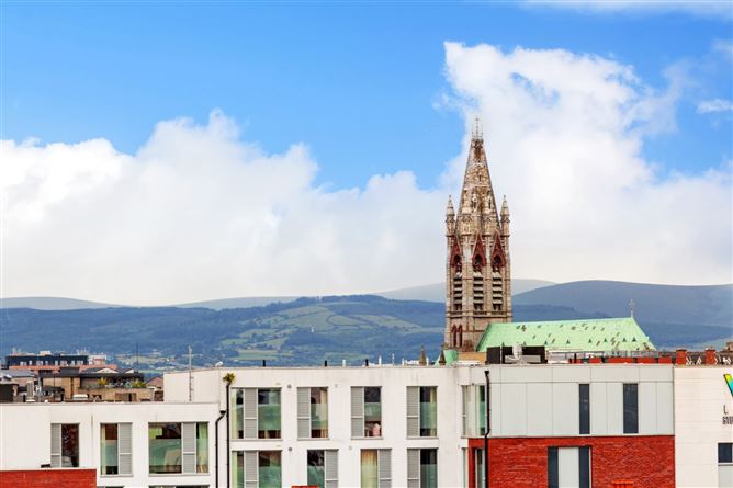 https://photos-a.propertyimages.ie/media/6/3/7/4941736/a8c102c8-46fb-4e1f-b89b-8dc3ad8ed7fb_l.jpg