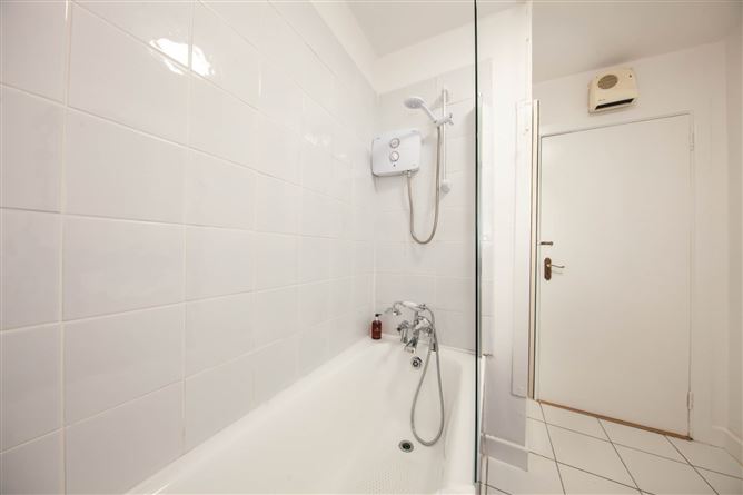 70 Collins Avenue East, Killester, Dublin 5, County Dublin