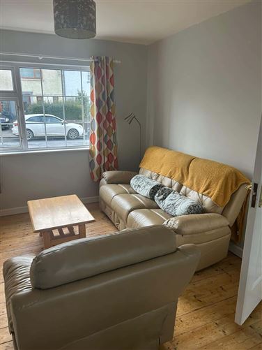 Pearse Square, Carrick-on-Suir, Co. Tipperary