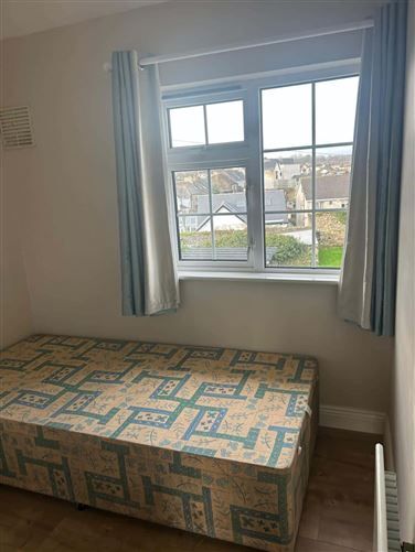 Pearse Square, Carrick-on-Suir, Co. Tipperary