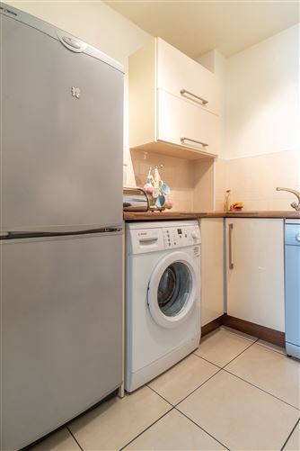 Photo 5 of 11 — 27 Fairview Close, Fairview, Dublin 3