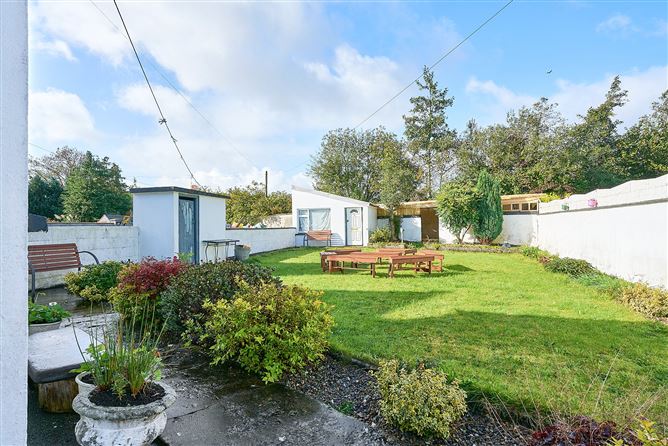 6 St. Michael's Terrace, Clarecastle, Co. Clare