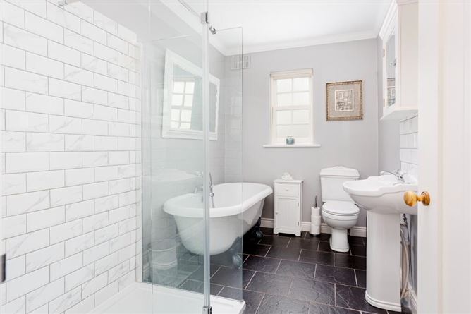 1 Newtown Clarke Cottage, Old Lucan Road, Palmerstown, Dublin