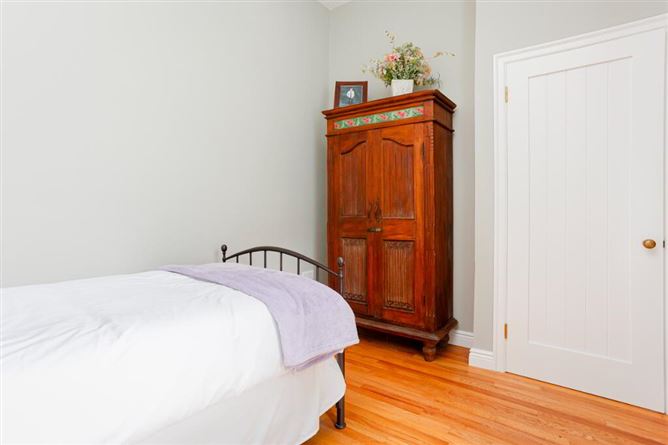 1 Newtown Clarke Cottage, Old Lucan Road, Palmerstown, Dublin