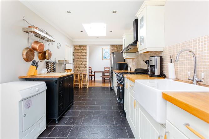 1 Newtown Clarke Cottage, Old Lucan Road, Palmerstown, Dublin