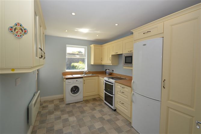 32 Saint Anne's Drive, Montenotte, Cork