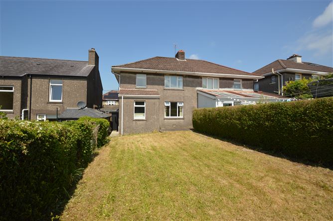  32 Saint Anne's Drive, Montenotte, Cork
