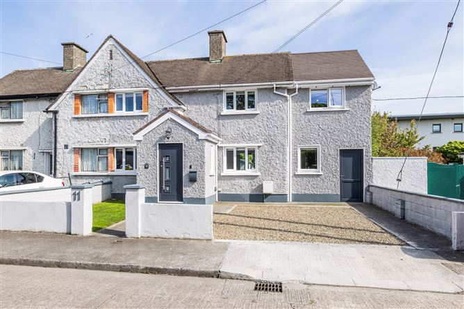 https://photos-a.propertyimages.ie/media/6/3/8/4942836/31624826-e797-469e-94d8-dde1cfd2e357_l.jpg