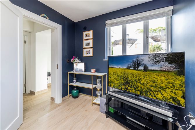 https://photos-a.propertyimages.ie/media/6/3/8/4942836/d73d14fe-da82-4100-bae3-2674e79cf11c_l.jpg