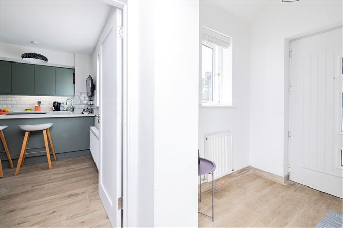https://photos-a.propertyimages.ie/media/6/3/8/4942836/d73d14fe-da82-4100-bae3-2674e79cf11c_l.jpg
