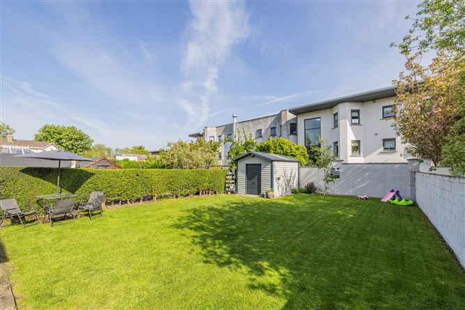 https://photos-a.propertyimages.ie/media/6/3/8/4942836/d73d14fe-da82-4100-bae3-2674e79cf11c_l.jpg