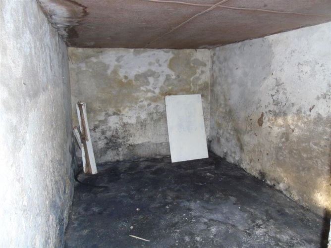 Ballintogher Village, Sligo Town, Sligo