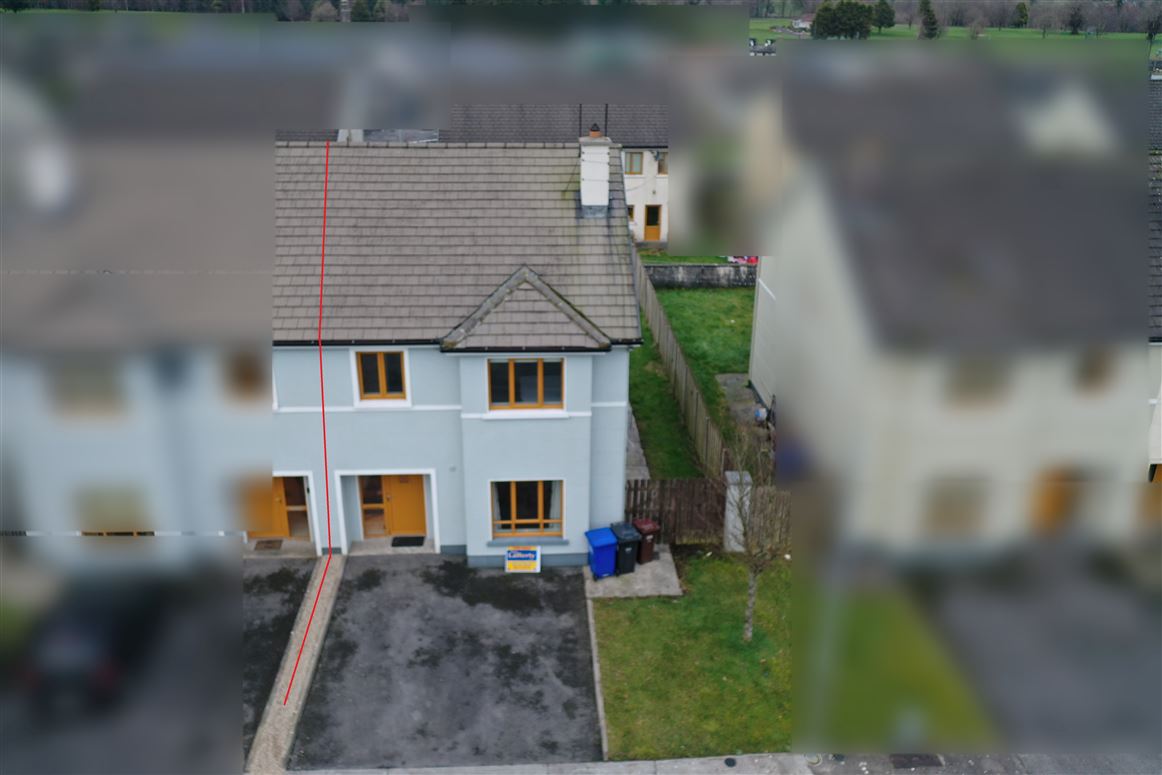 31 Woodstream, Castlerea, Roscommon