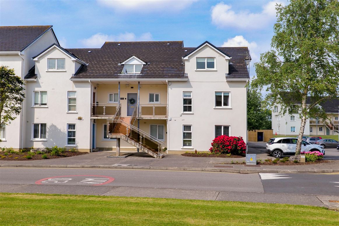 22 Costa na Mara, Oranmore, Co. Galway