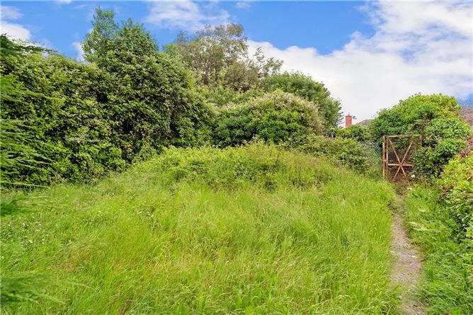 122 Foxrock Grove, Foxrock, Dublin 18