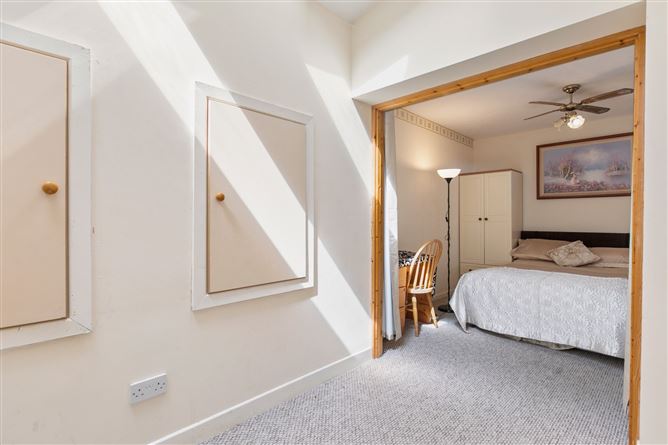 1 Vale View Avenue, Cabinteely, Dublin 18