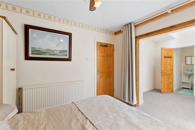 1 Vale View Avenue, Cabinteely, Dublin 18