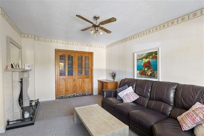 1 Vale View Avenue, Cabinteely, Dublin 18