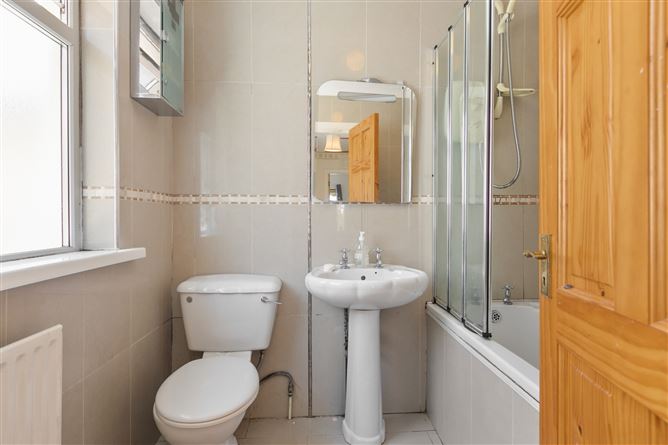 1 Vale View Avenue, Cabinteely, Dublin 18