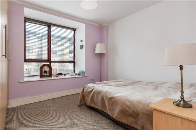 12 Castlegate Grange, Adamstown, Co. Dublin