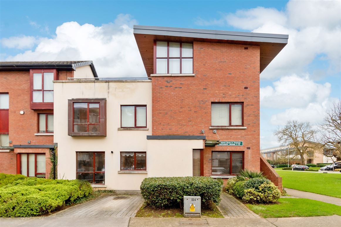 12 Castlegate Grange, Adamstown, Co. Dublin
