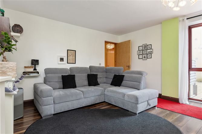 12 Castlegate Grange, Adamstown, Co. Dublin