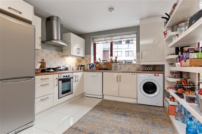 12 Castlegate Grange, Adamstown, Co. Dublin