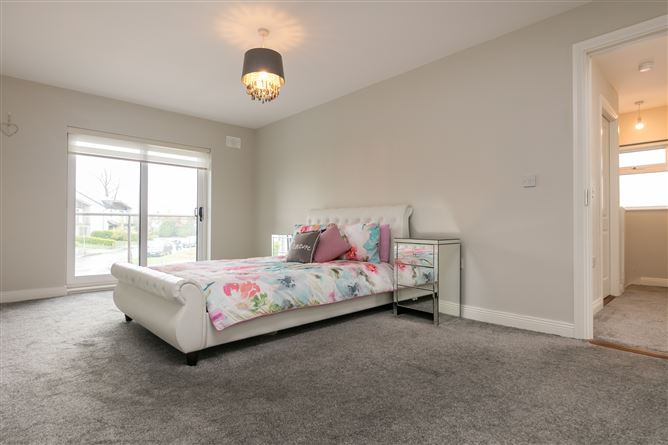 11 Oakhill, Gorey, Co. Wexford