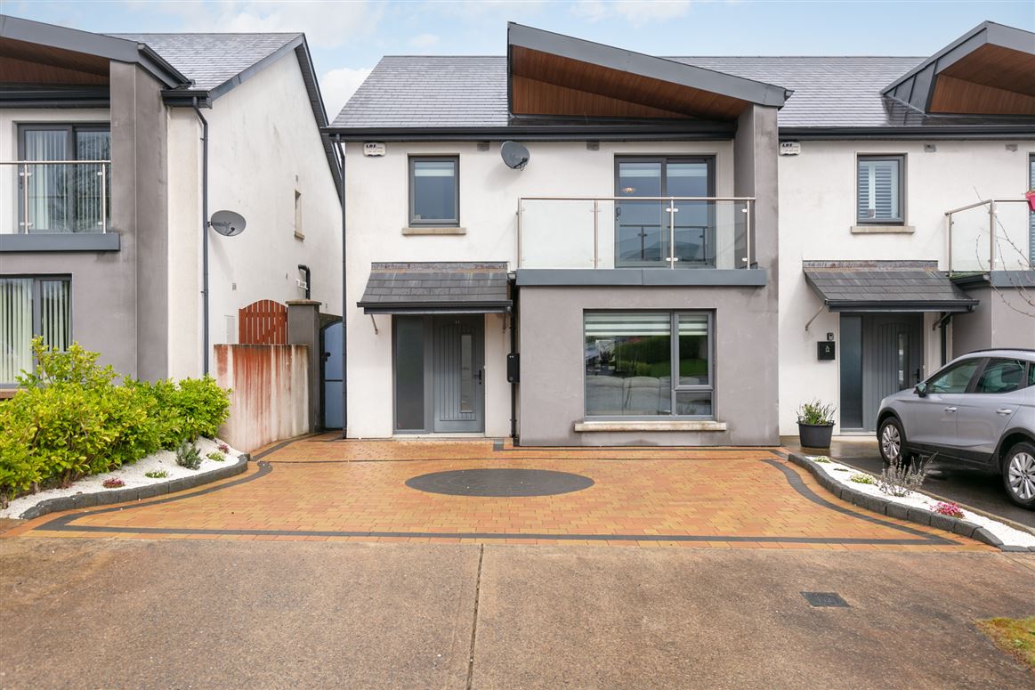 11 Oakhill, Gorey, Co. Wexford