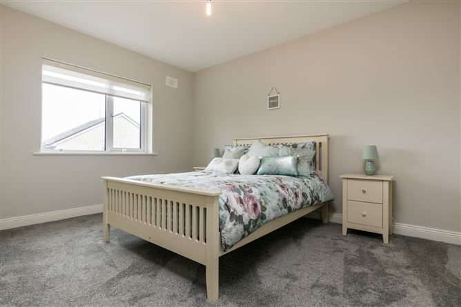 11 Oakhill, Gorey, Co. Wexford