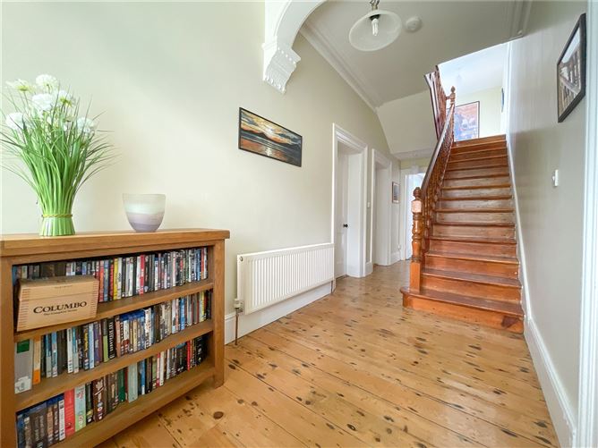 https://photos-a.propertyimages.ie/media/6/3/9/5003936/4ab1e705-9918-4b68-84d4-2aec9cf0917c_l.jpg