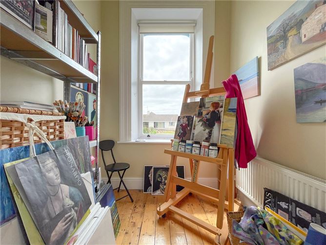 https://photos-a.propertyimages.ie/media/6/3/9/5003936/4ab1e705-9918-4b68-84d4-2aec9cf0917c_l.jpg
