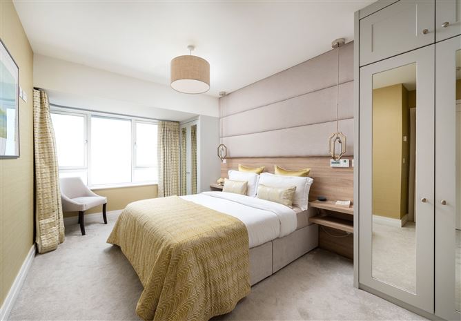 15 The Strand, Marina Village, Greystones
