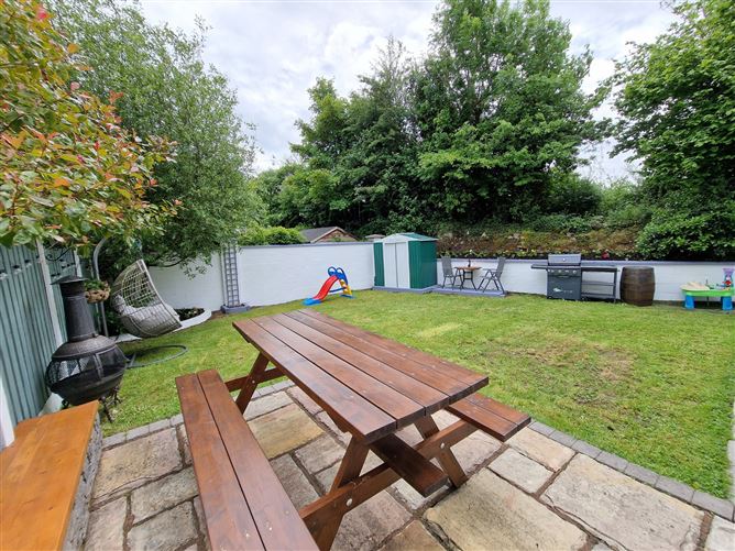 8 Gort Leamhan, Roslevan, Ennis, Co. Clare