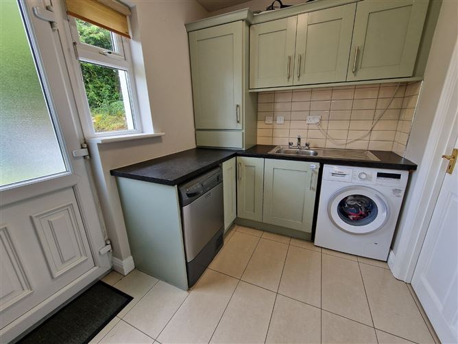 8 Gort Leamhan, Roslevan, Ennis, Co. Clare