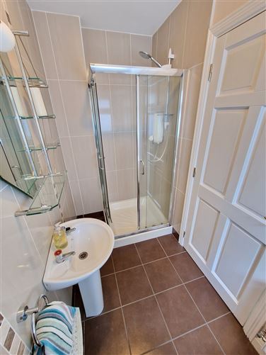 8 Gort Leamhan, Roslevan, Ennis, Co. Clare