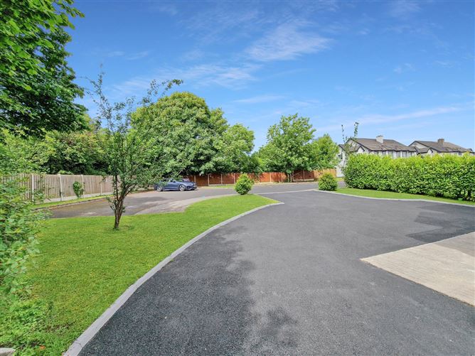 8 Gort Leamhan, Roslevan, Ennis, Co. Clare