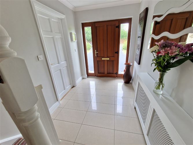 8 Gort Leamhan, Roslevan, Ennis, Co. Clare