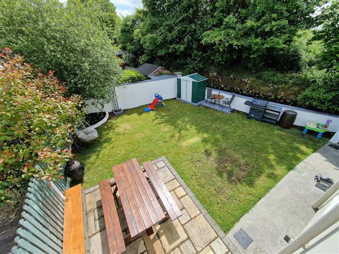 8 Gort Leamhan, Roslevan, Ennis, Co. Clare